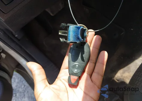 2010 Jeep Grand Cherokee Laredo из США, поврежденный, VIN 1J4PR4GK2AC152147